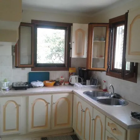 Iridas House In Farm Near The Sea *