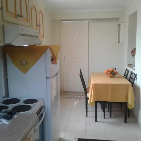 Iridas House In Farm Near The Sea *